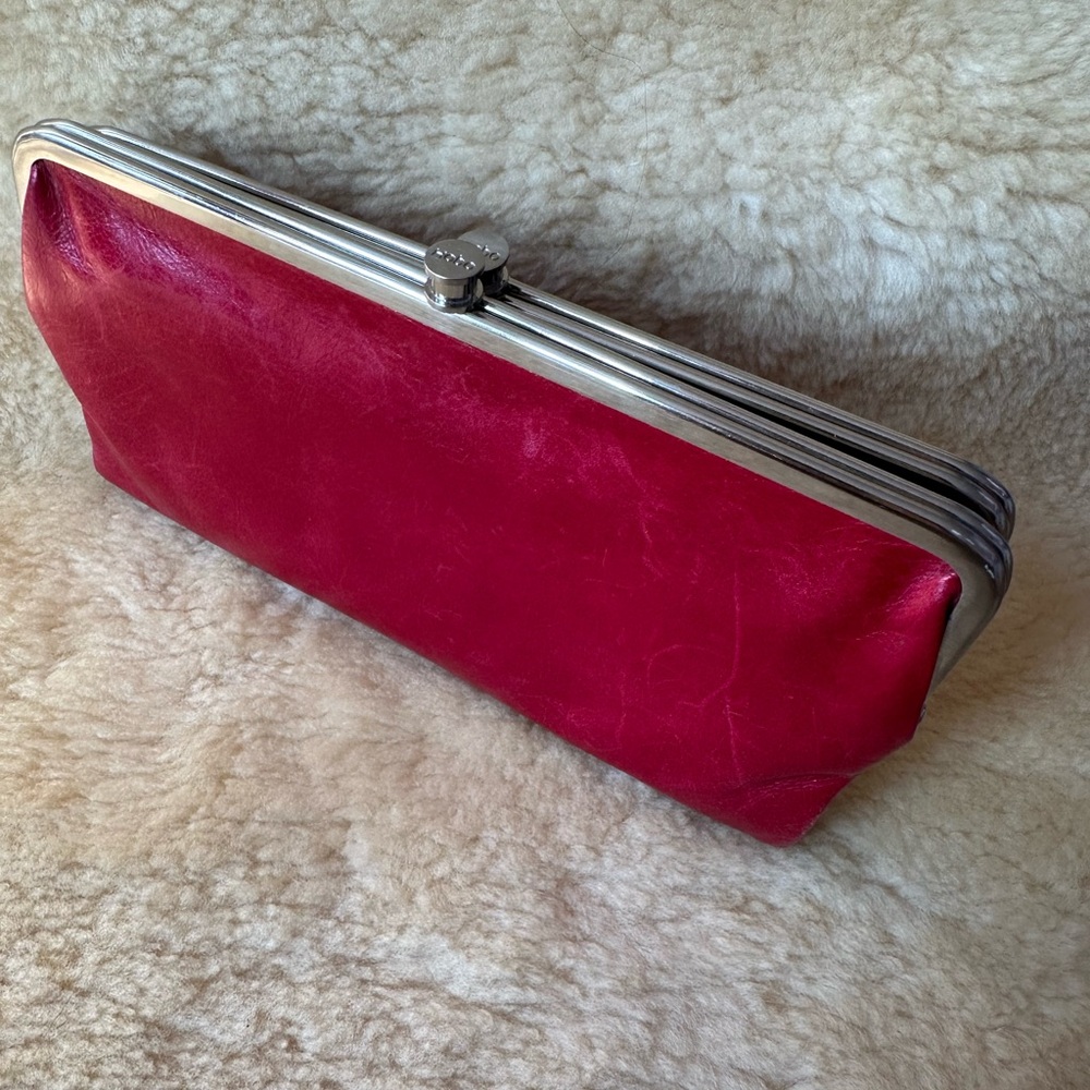 HOBO Red Leather Bifold Kisslock Wallet Clutch Geometric Lining 8.5” Pristine